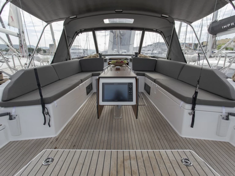 Noleggio Barca a vela Dufour con patente nautica