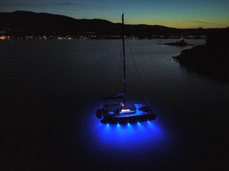 Noleggio Catamarano Lagoon con patente nautica