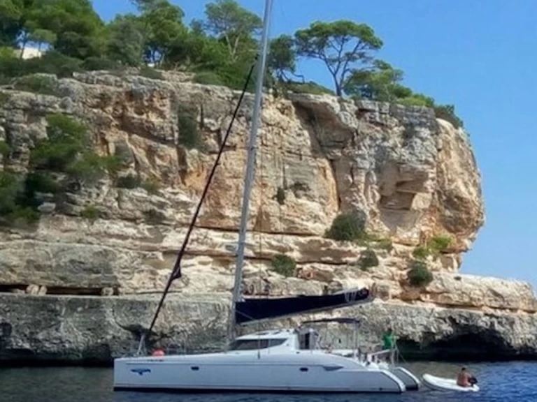 Catamarano a noleggio a Cienfuegos al miglior prezzo