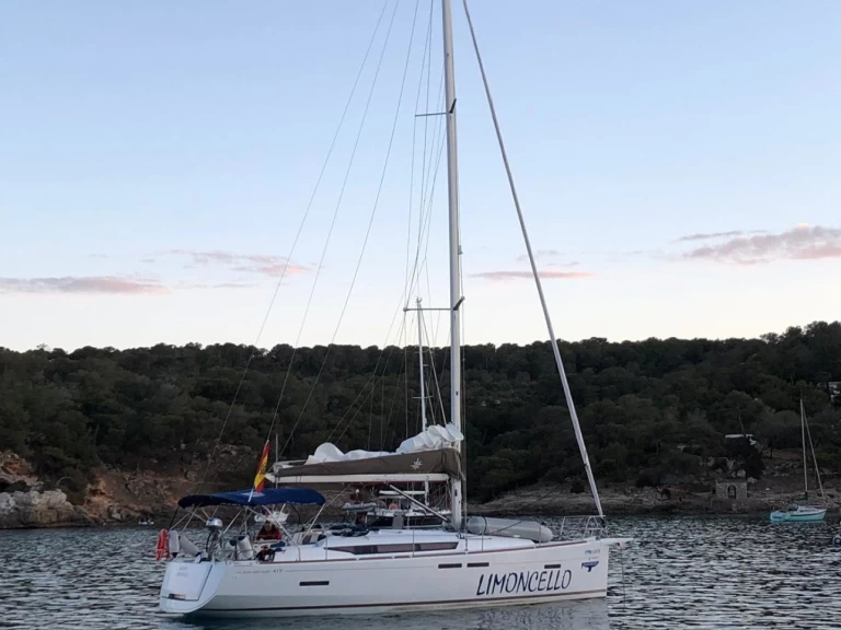 Noleggiare una Jeanneau Sun Odyssey 419 a Palma de Maiorca
