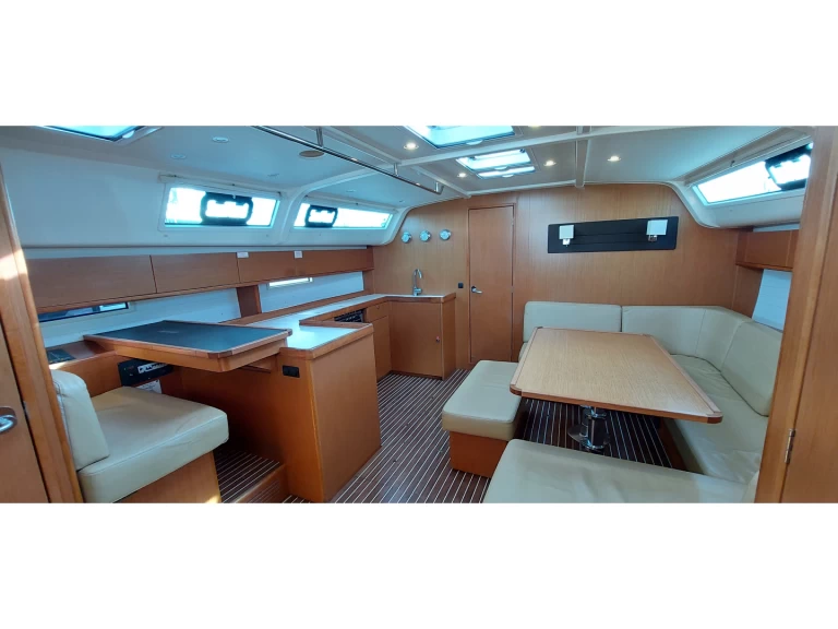 Noleggio barche Olbia economico Cruiser 51