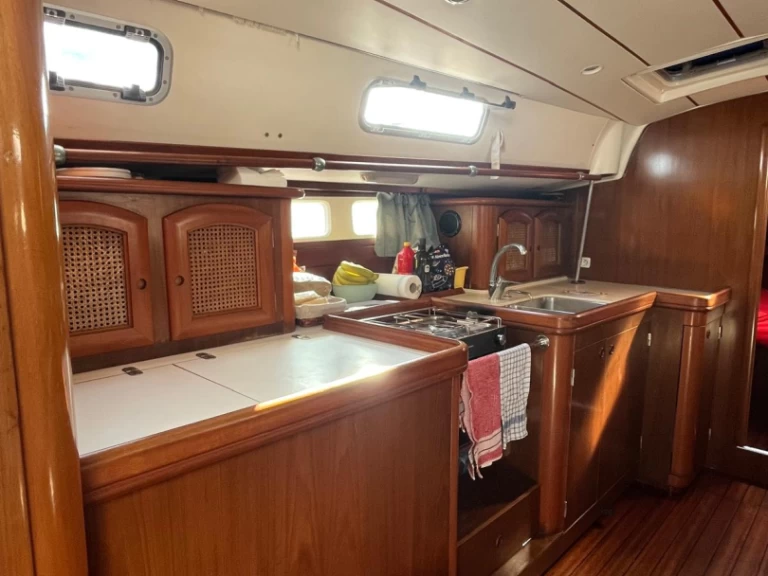 Noleggio Barca a vela sailboat con patente nautica