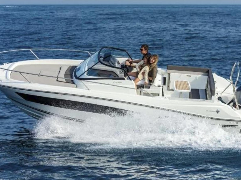 Noleggiare una Bénéteau CAP CAMARAT 7,5 W.A a Arzon