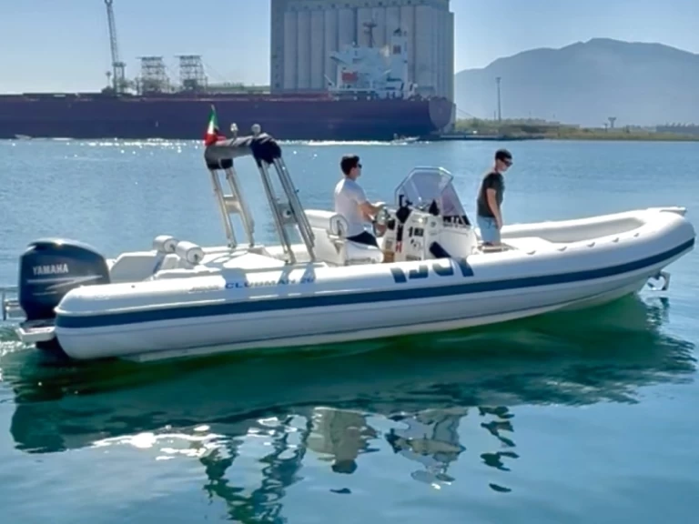 Noleggio Gommone a Sorrento – Joker Boat Clubman 26