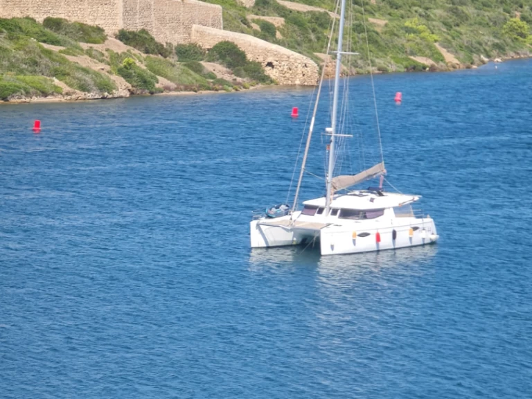 Noleggio barche Fountaine Pajot Helia 44 Maestro a Canet-en-Roussillon su Samboat