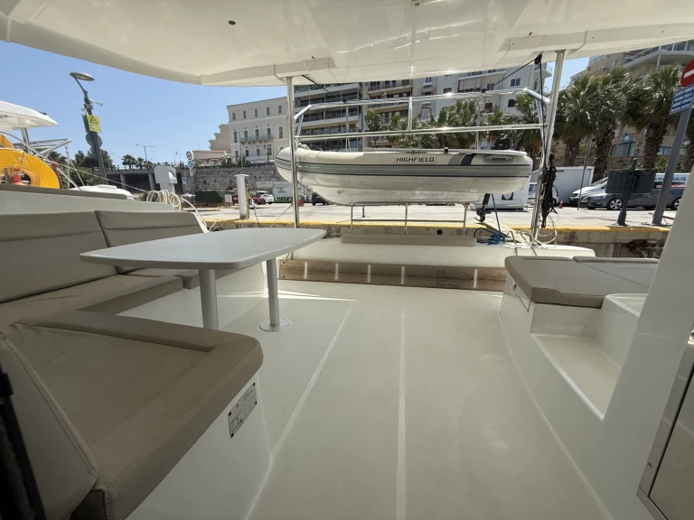 Noleggio Catamarano a Nikiána – Lagoon Lagoon 42, 2020,  Air Condition, Generator, Water maker, Solar panel, Only with skipper, 2 SUP offered free