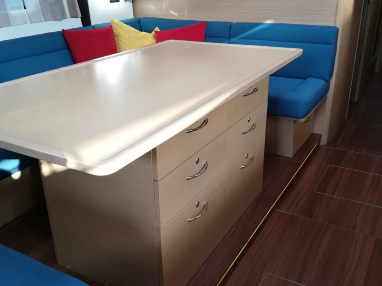 Barca a vela a noleggio a Punat al miglior prezzo