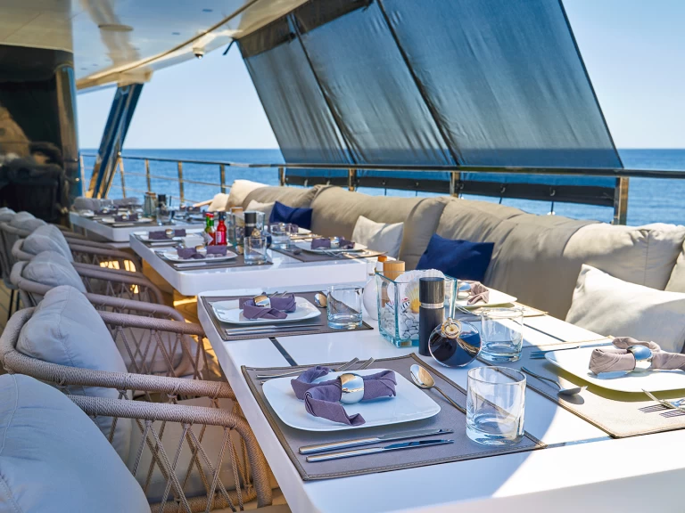  ICY 55 da affittare a  Spalato