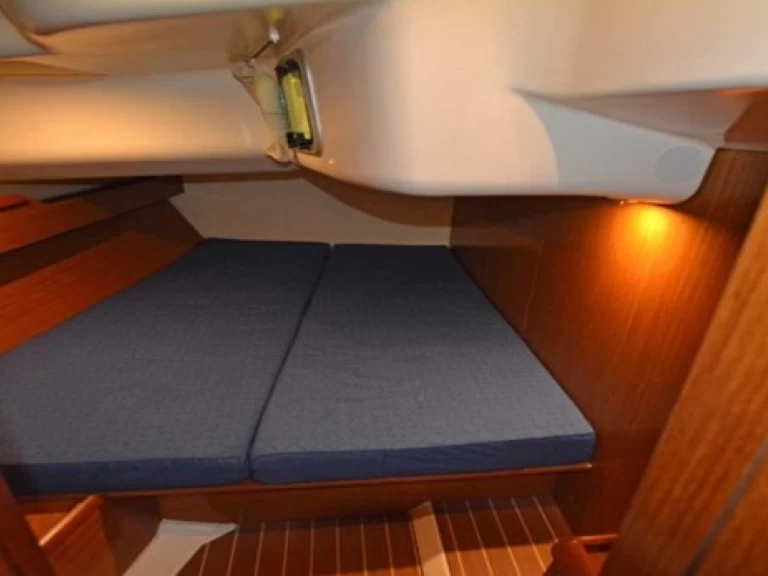 Noleggio a Pisticci – Jeanneau Sun Odyssey 49 su SamBoat