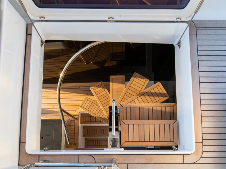 Noleggio Catamarano Sunreef con patente nautica