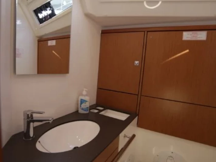 Barca a vela a noleggio a Orhaniye al miglior prezzo