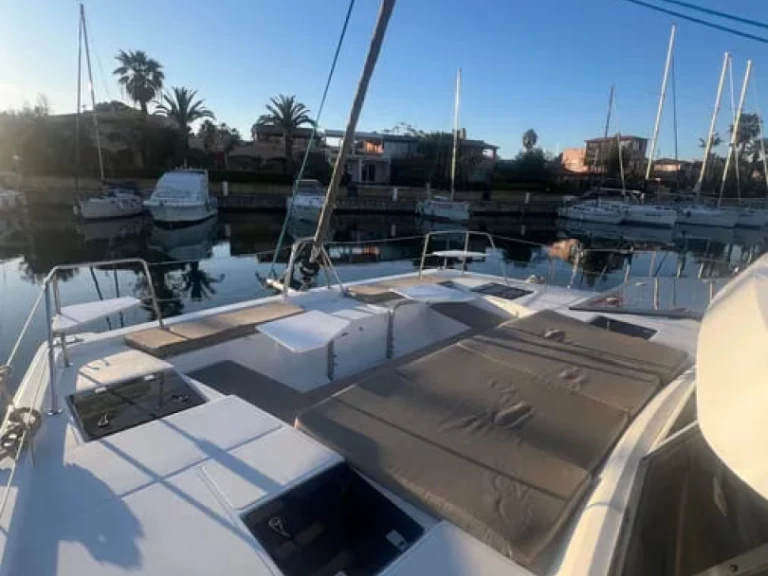 Noleggio Catamarano con o senza skipper Bali a Palermo