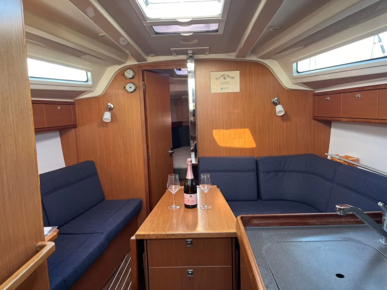 Barca a vela a noleggio a Drage al miglior prezzo