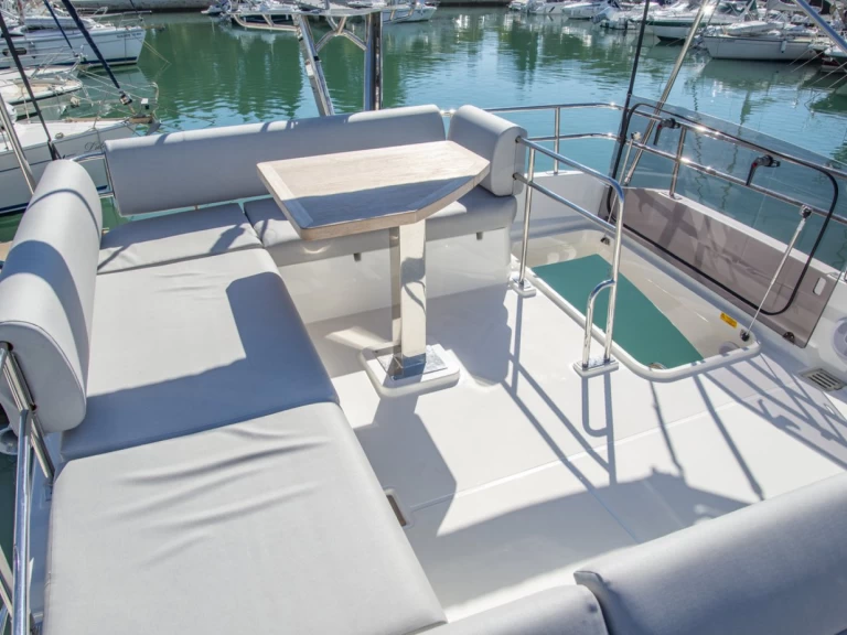 Noleggio a Pola – Jeanneau Prestige 420 Fly - 2 cab. su SamBoat