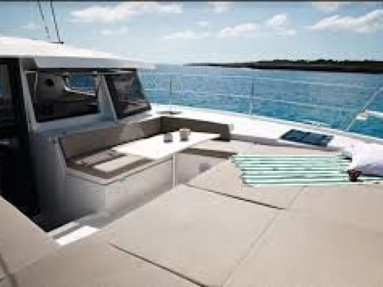 Noleggiare una BALI 4.2 VI (4D/2C/2P) BALI 4.2 VI a Ajaccio