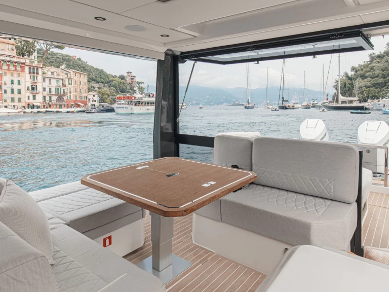 Noleggio Barca a motore con o senza skipper Saxdor a Alyki