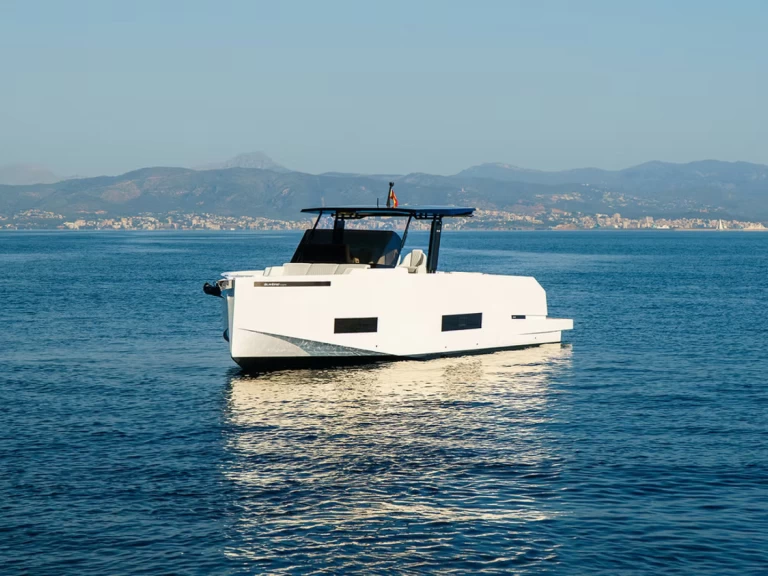 Noleggio Barca a motore De Antonio con patente nautica