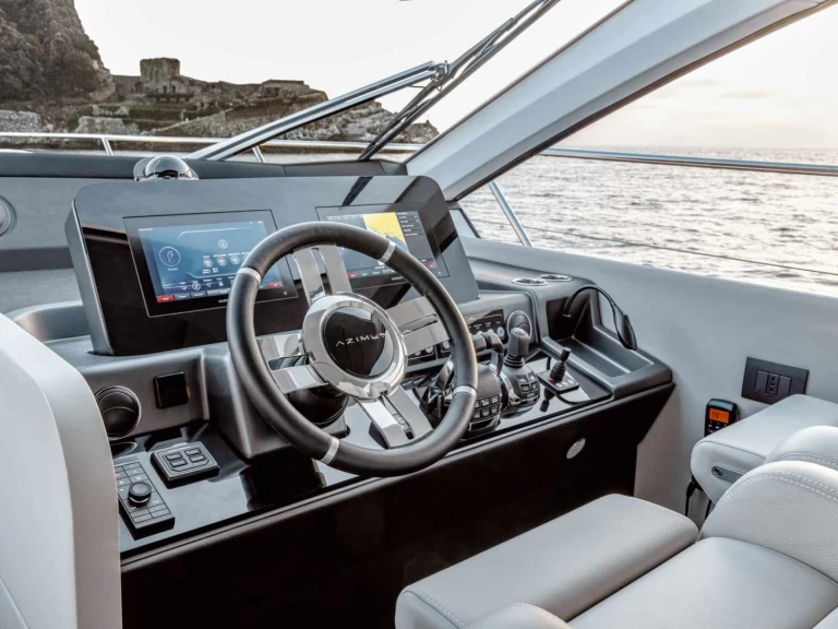 Noleggio a Polignano a Mare – Azimut Azimut 53 Fly su SamBoat