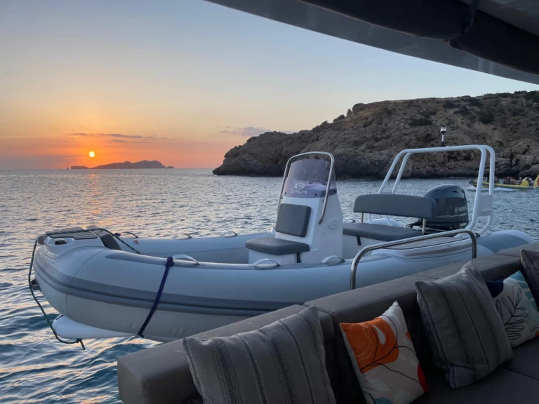 Noleggio Catamarano Lagoon con patente nautica