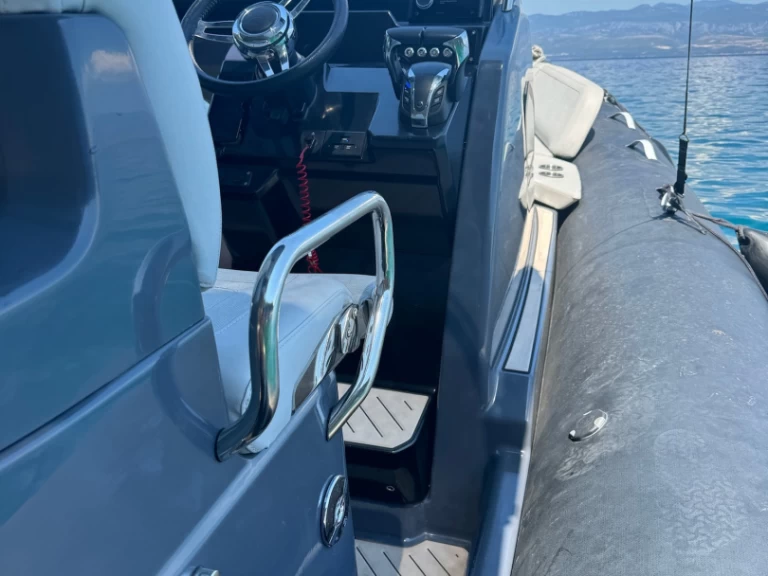 Zodiac Medline 9 da affittare a  Abbazia