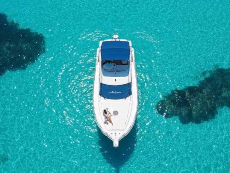 Noleggiare una ASTINOR 36 fly a Polignano a Mare