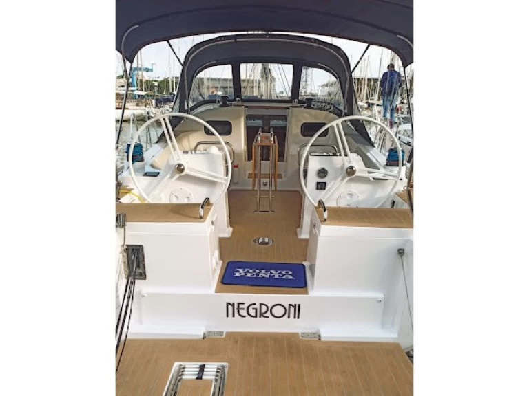 Noleggio barche Elan Impression 40.1 a Ibiza Town su Samboat