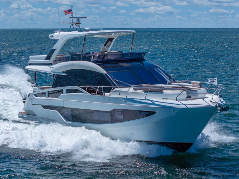 Noleggio Yacht di lusso Galeon con patente nautica