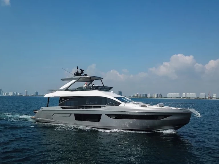 Noleggio barche Azimut Azimut 68 Fly a Miami su Samboat