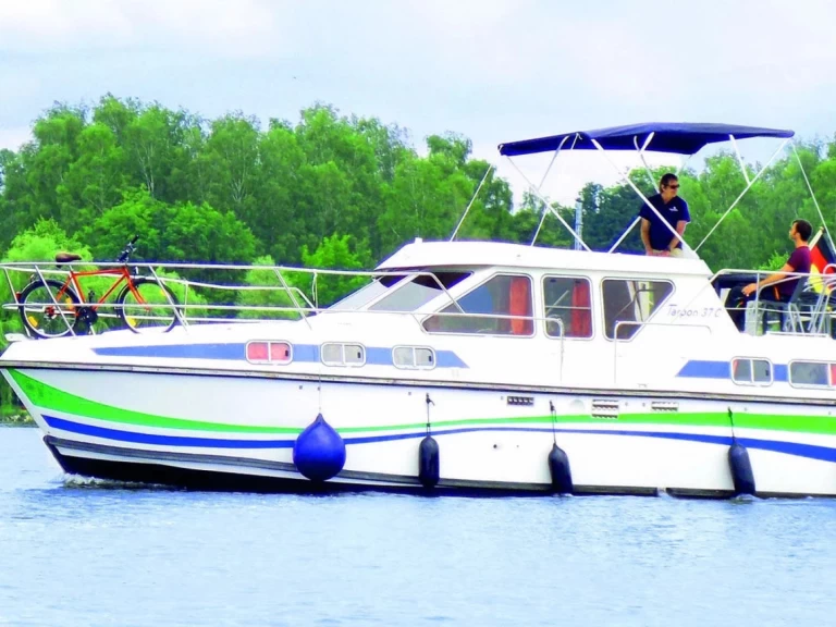 Noleggiare una  Tarpon 37 N a Lübz