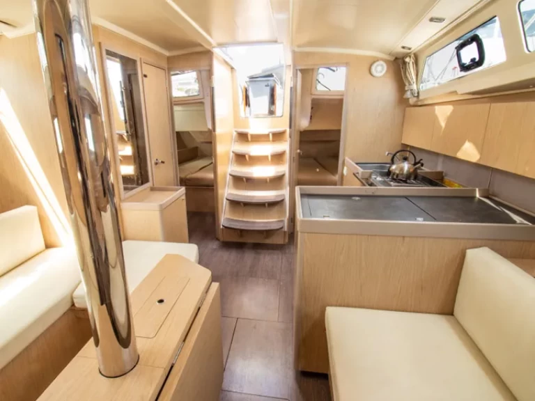 Noleggio barche Nikiána economico Oceanis 41.1[G]