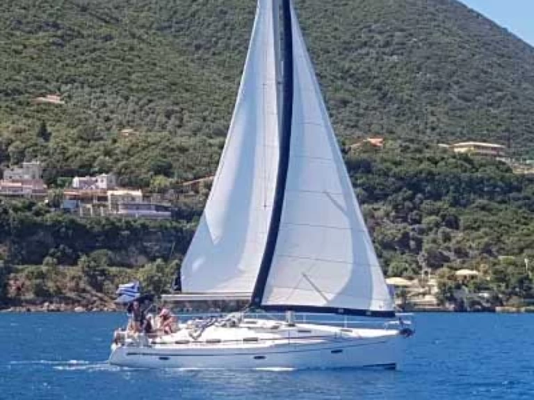 Noleggio Barca a vela con o senza skipper Bavaria a Nikiána