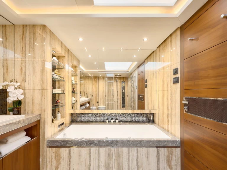 Princess Princess 40m da affittare a  Spalato