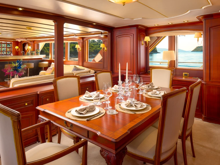 Noleggio Yacht di lusso a Trogir – Benetti Benetti Classic 115