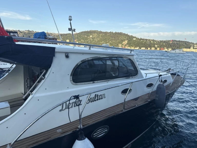 Noleggio Barca a motore con o senza skipper  a İstanbul