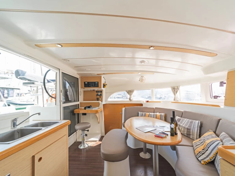 Noleggiare una Lagoon Lagoon 380 a Kavála