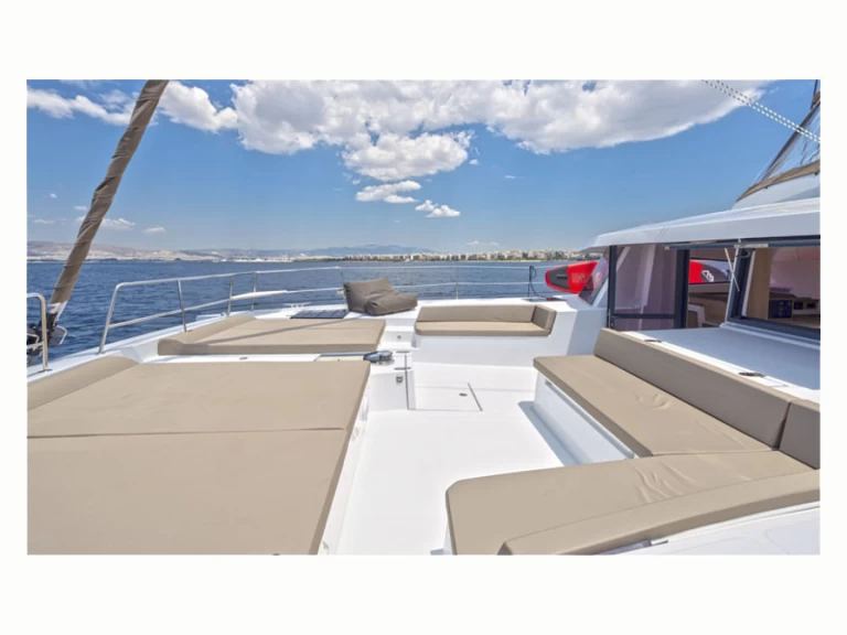 Noleggio Catamarano a Álimos – Bali Bali 5.4