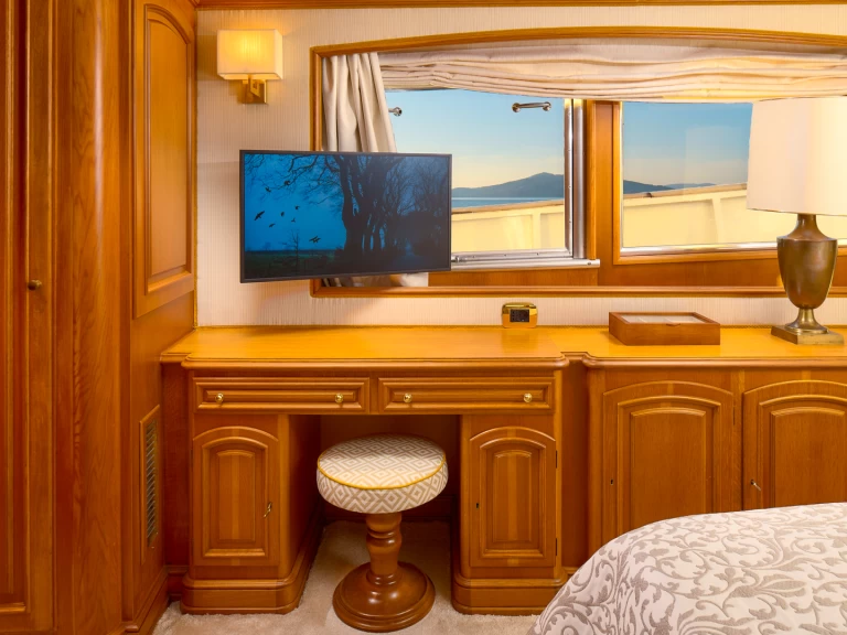 Noleggiare una Benetti Benetti Classic 115 a Trogir