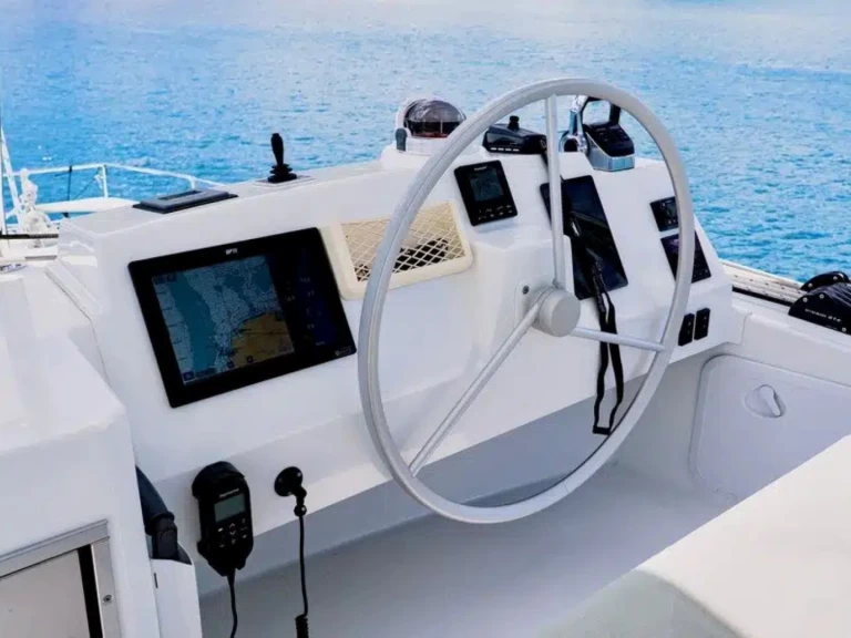 Noleggiare una Bali Bali 5.4 a Raiatea Island