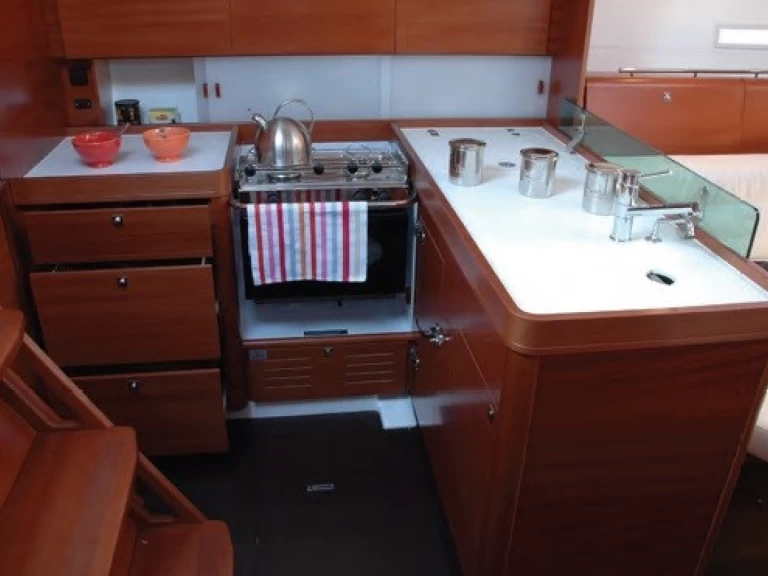 Noleggiare una Dufour Dufour 40 E Performance a La Trinité-sur-Mer