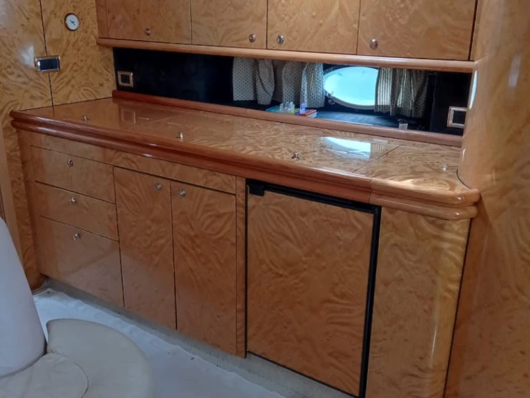 Noleggio barche Sunseeker Camargue 51 a Spagna su Samboat