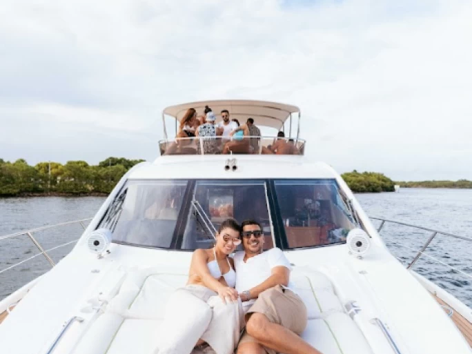 Noleggiare una Sunseeker Manhattan 70 a Miami Beach