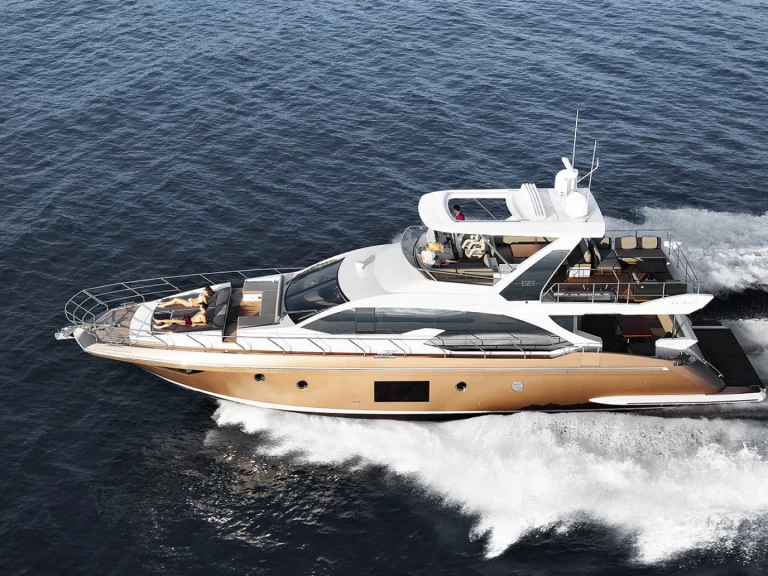 Noleggiare una Azimut Azimut 66 a Palaio Faliro