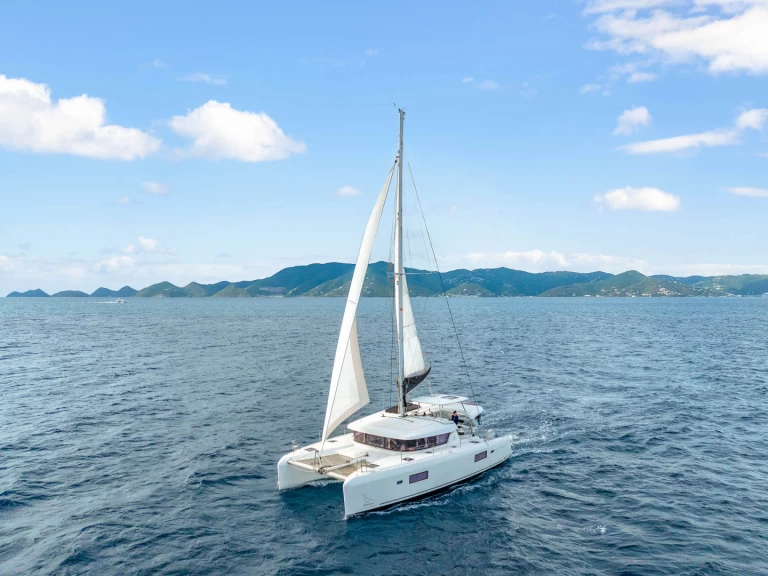 Noleggiare una Lagoon Lagoon 42 a Road Town