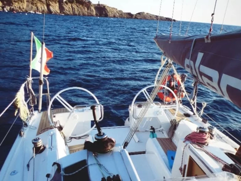 Noleggiare una Elan E3 a Porto Antico di Genova