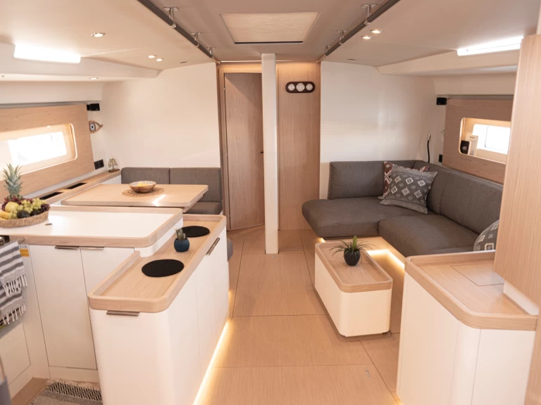 Bénéteau First Yacht 53 da affittare a  Lávrio