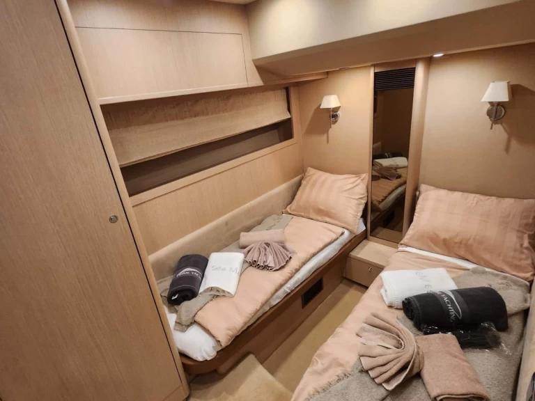 Princess Princess 62 da affittare a  Podstrana