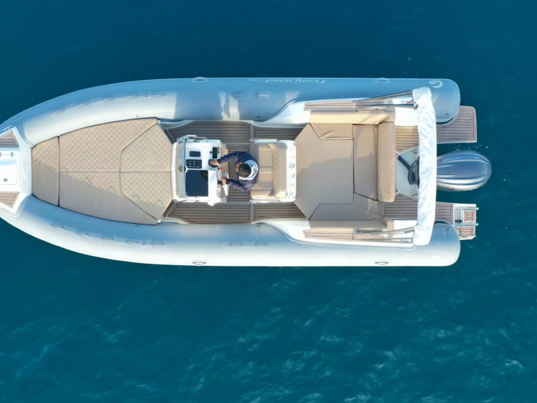 Noleggiare una Capelli Tempest 775 a Santa Margherita Ligure