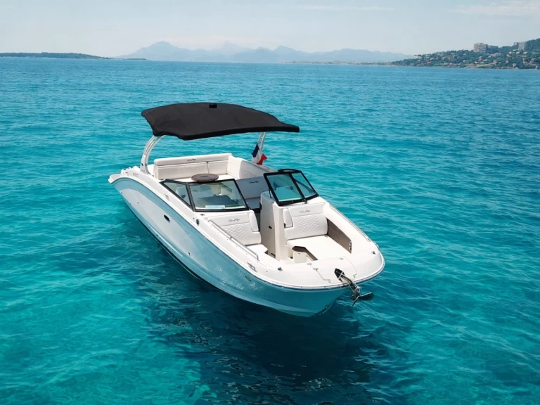 Noleggio Barca a motore a Cannes – Sea Ray SDX 270