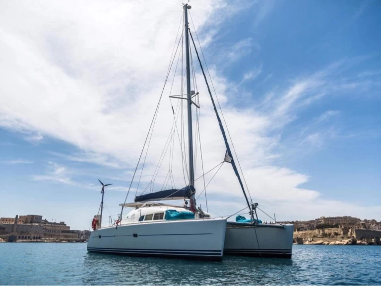 Noleggio Catamarano a Sliema – Lagoon Lagoon 410
