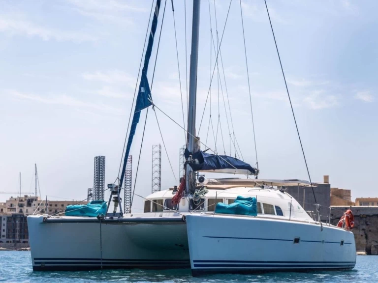 Noleggio barche Lagoon Lagoon 410 a Sliema su Samboat